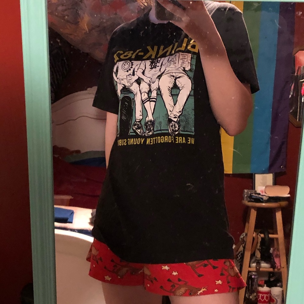 blink 182 tshirt